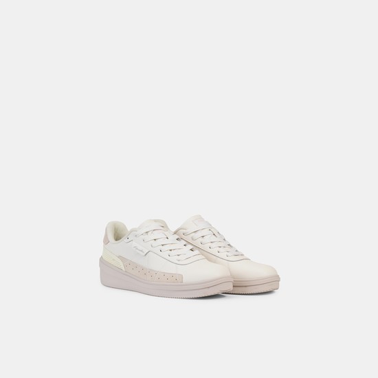 Aigle The Iconic Sneaker, A Redesign Of An 80's Classic Sneakers Women White ZA-69350